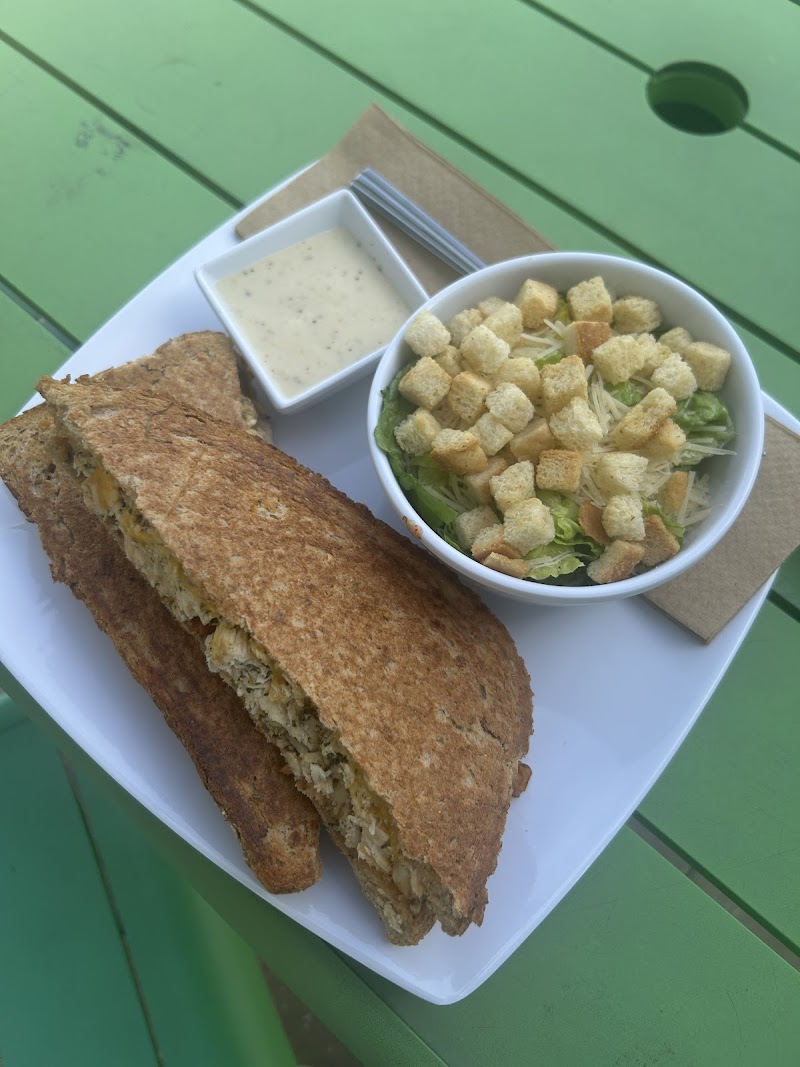 Green Market Cafe - photo 3