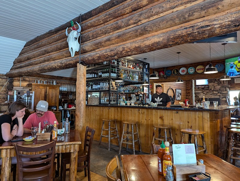 Nora's Fish Creek Inn - photo 4