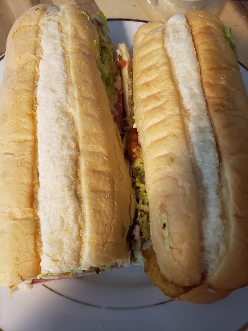 Hole In One Hoagies - photo 4
