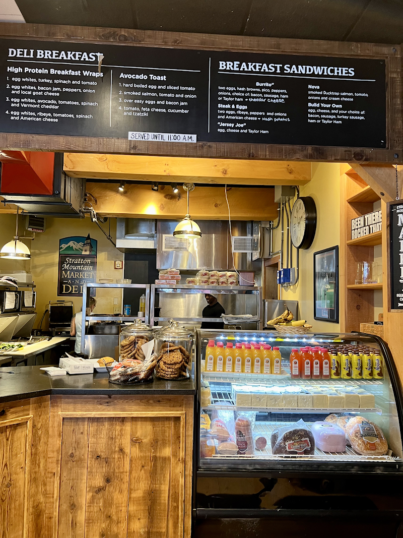 Stratton Mountain Market And Deli - photo 4