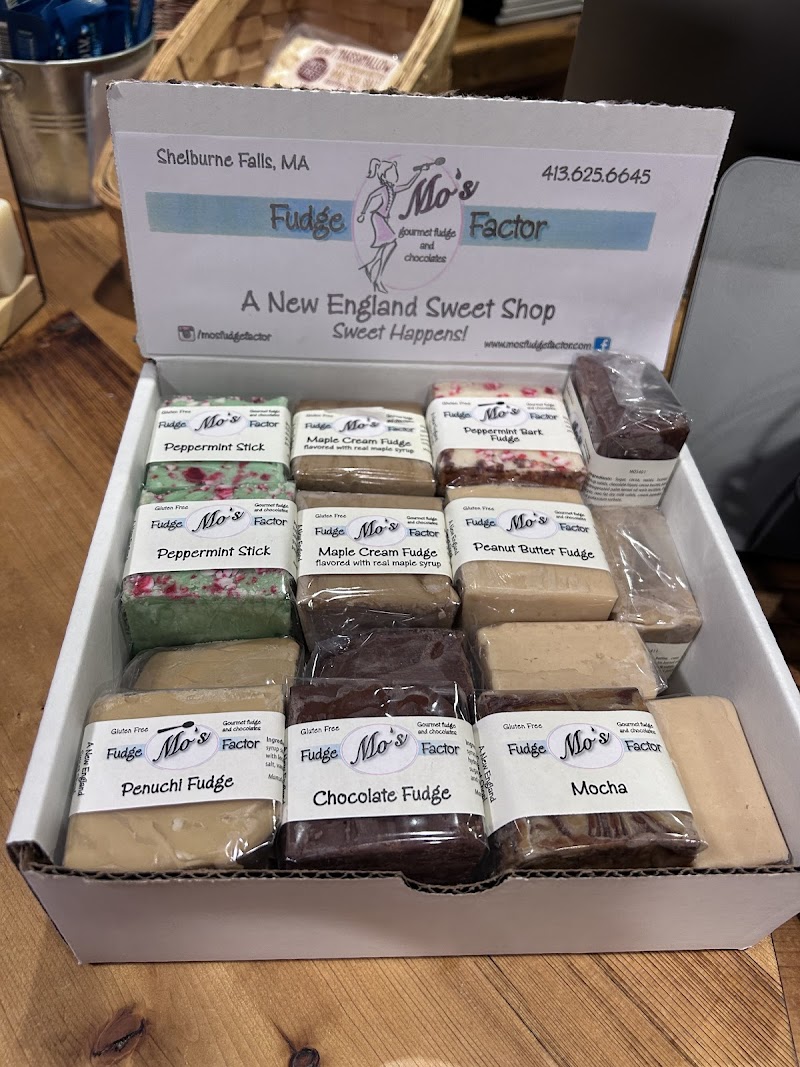 Stratton Mountain Market And Deli - photo 2
