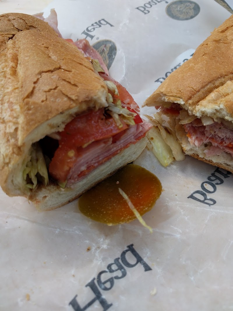 Stratton Mountain Market And Deli - photo 3