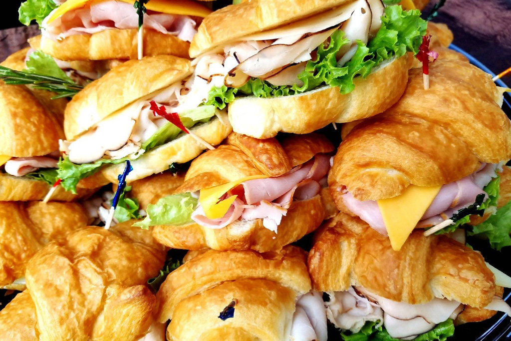 Subies Deli & Grill - Catering in Texarkana, Texas