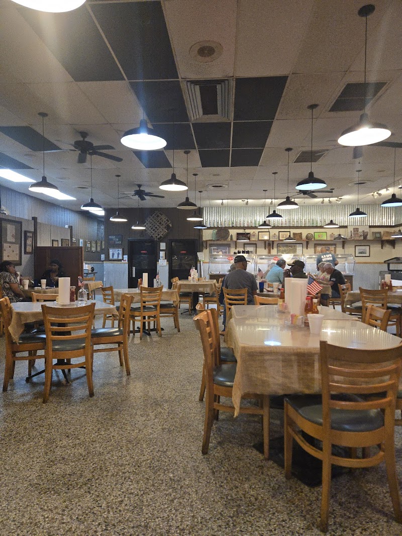 Kings Restaurant - photo 4