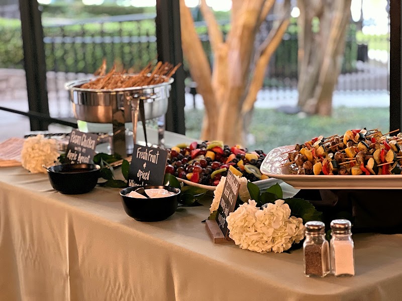 Guess Who's Coming To Dinner - photo 2