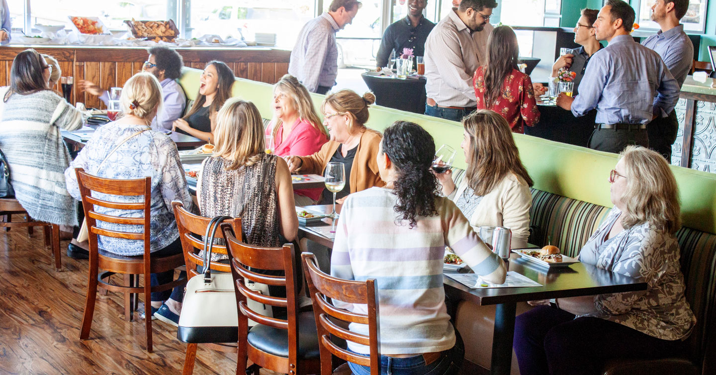 Picnikins Patio Cafe - photo 3