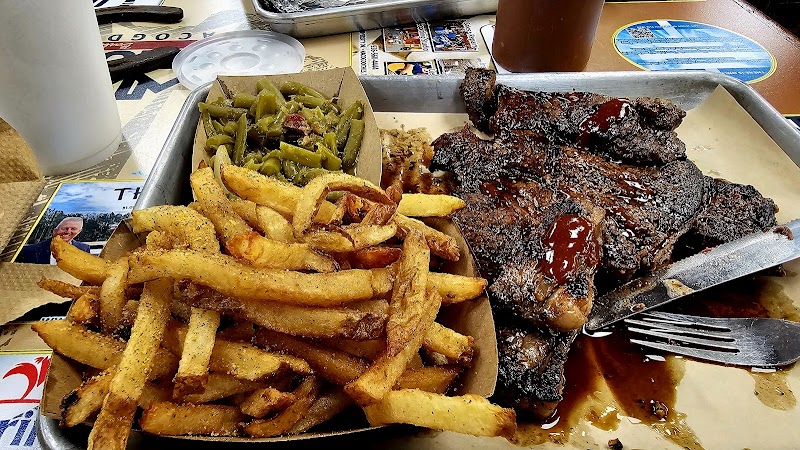 C C's Smokehouse Restaurant - photo 3