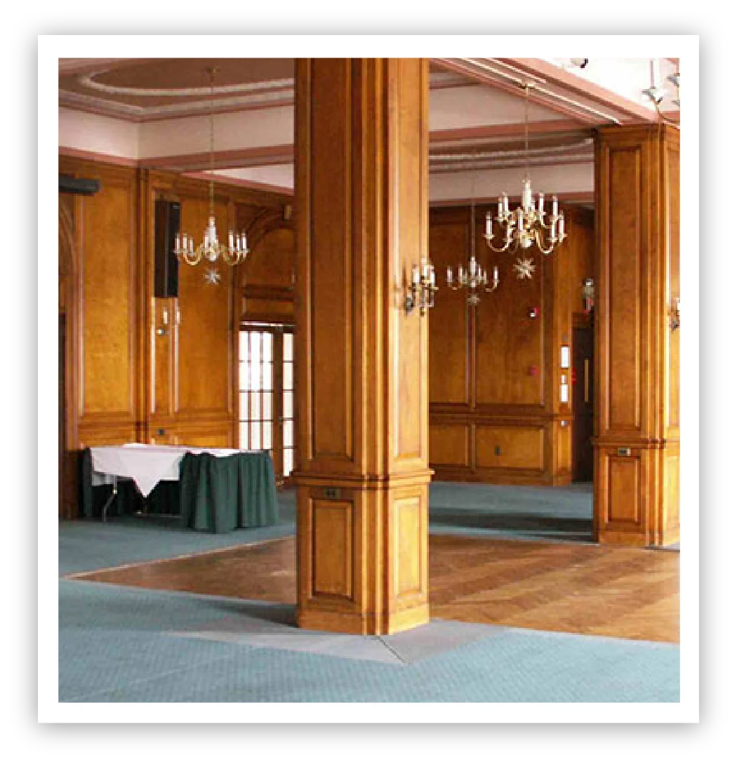 The Great Hall Bar - photo 4