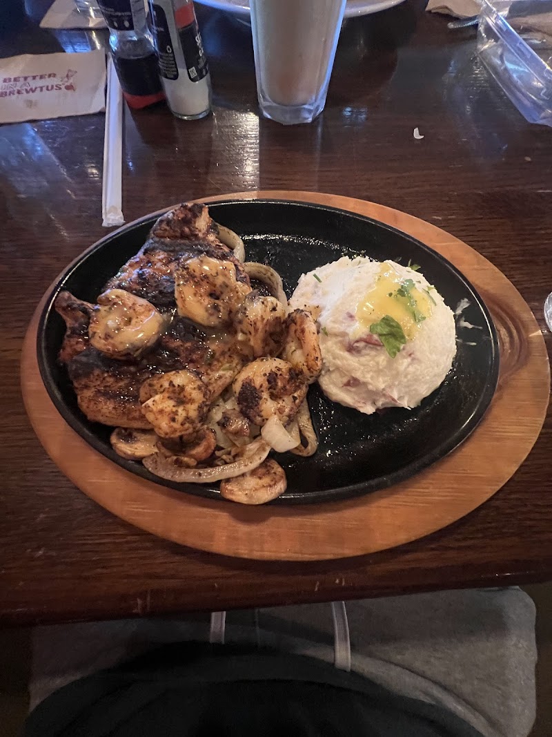 Applebee's Grill + Bar - photo 3
