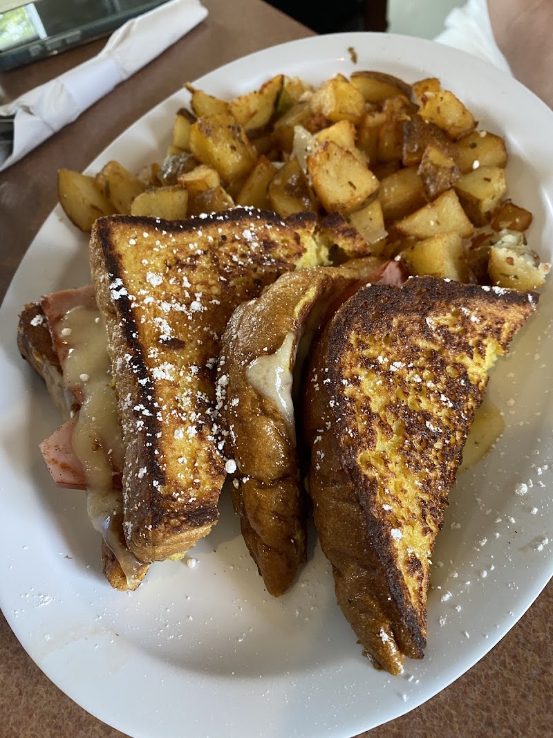 South Kelly Grill - photo 4