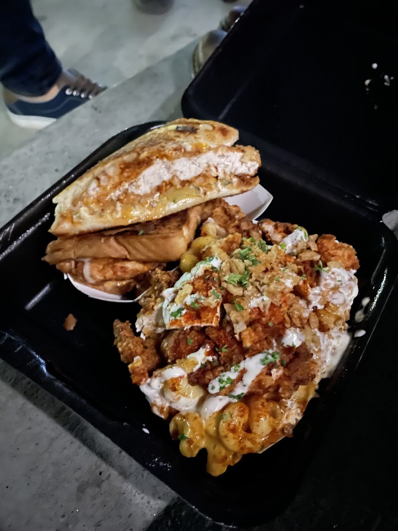 Another Food Truck - photo 4