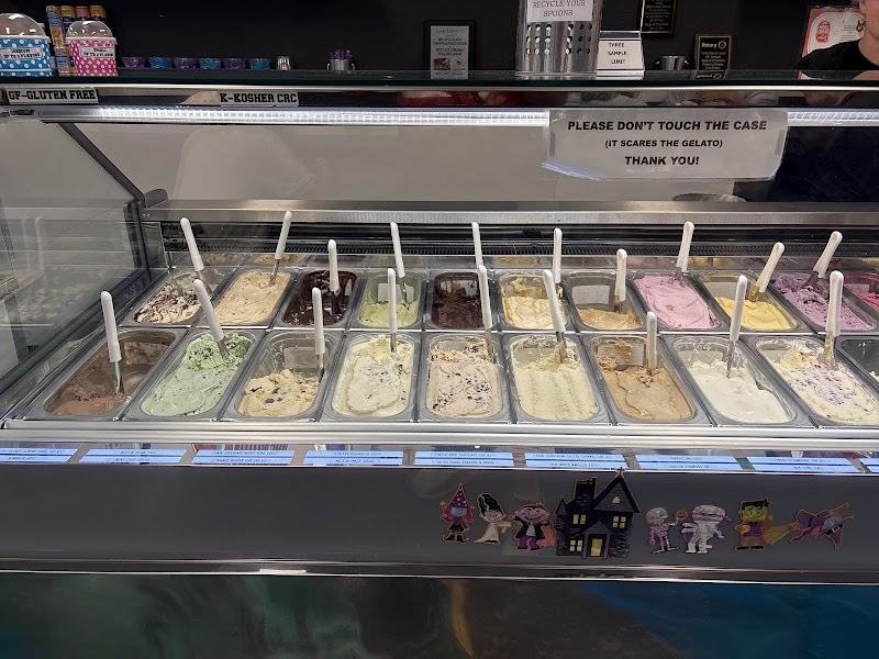Bella's Gelato Shoppe & Food Truck - photo 3