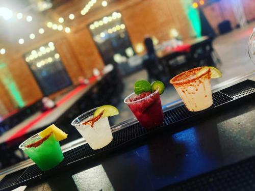 Maria's Mixers - photo 5