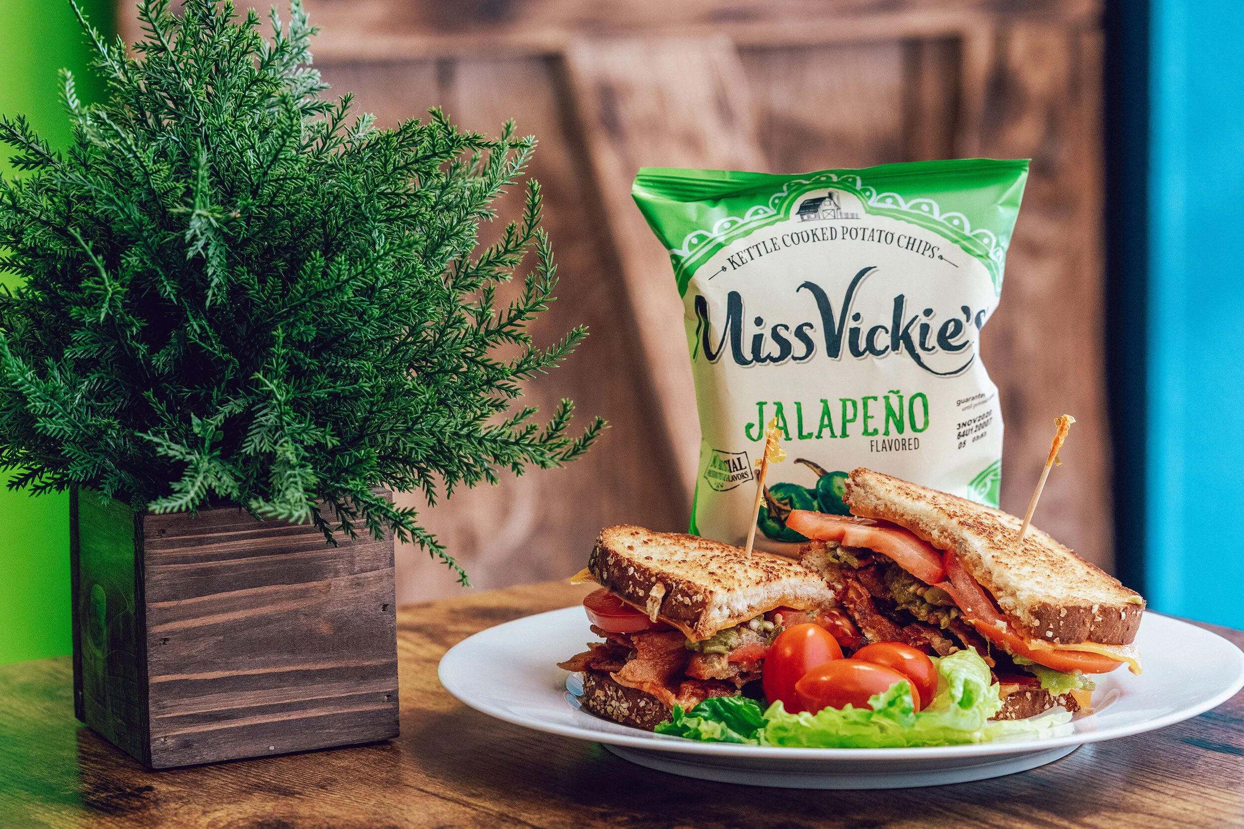 Mucho Gourmet Sandwich Shoppe (We start taking phone orders at 9:00am!) - photo 4