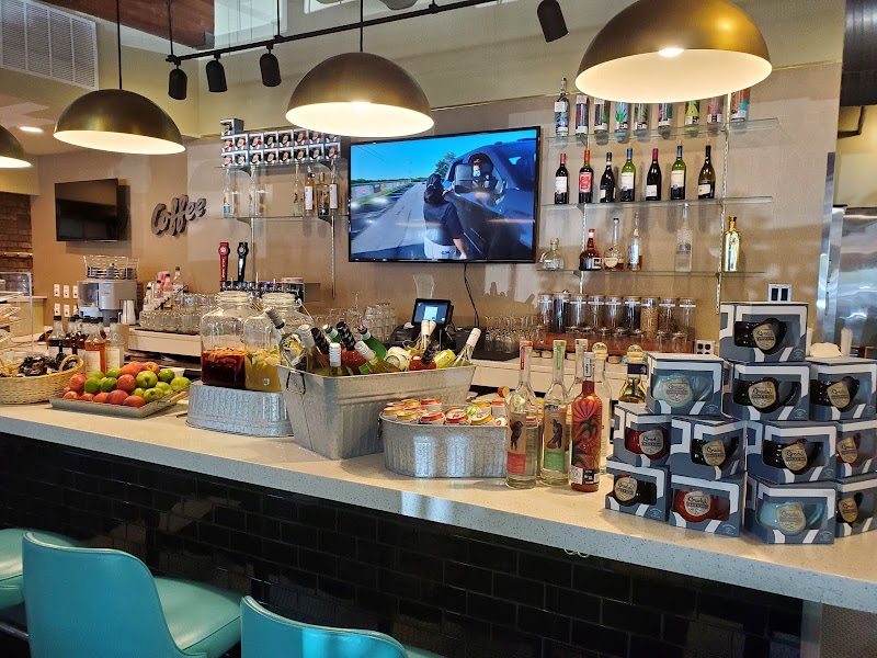 Grady's Snack N' Dine - photo 5
