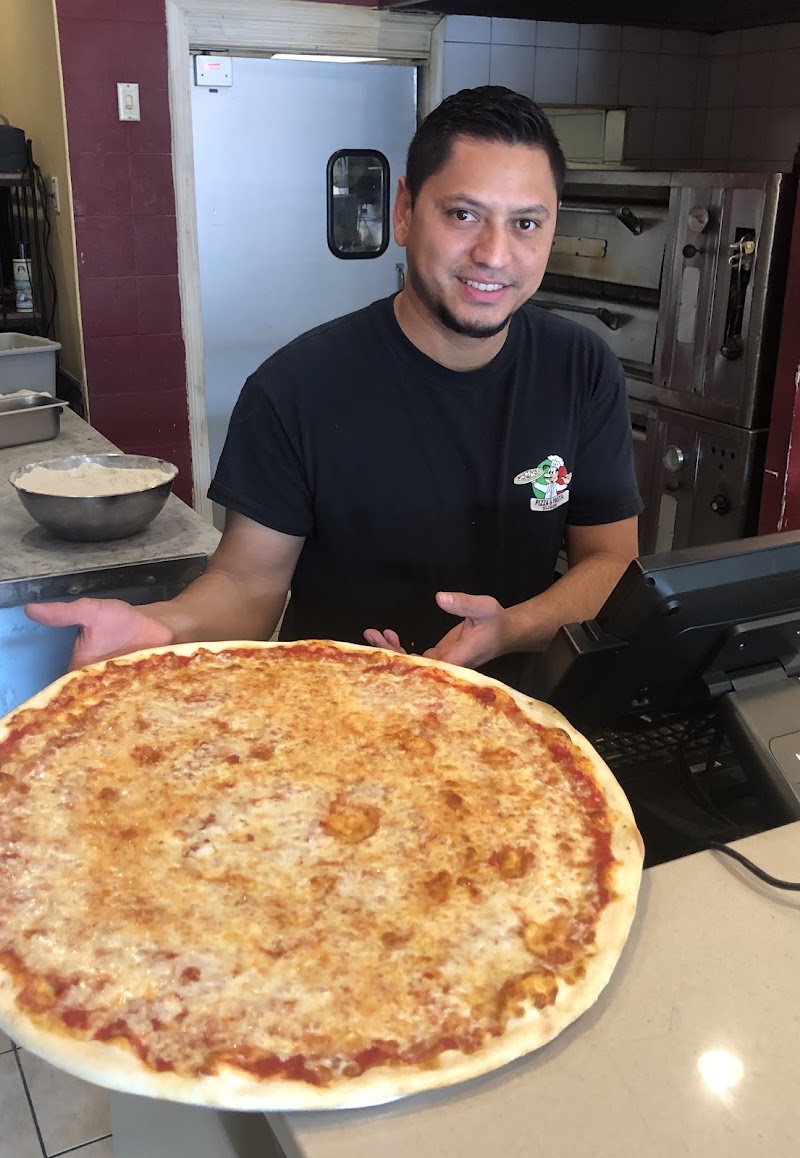 Sal's Pizza And Pasta - photo 3