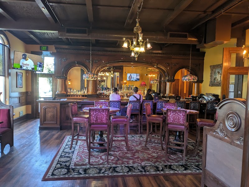 The Old Spaghetti Factory - photo 4