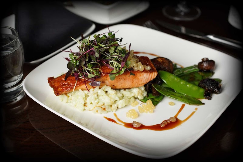 Benchmark American Brasserie - Catering in Texarkana, Texas