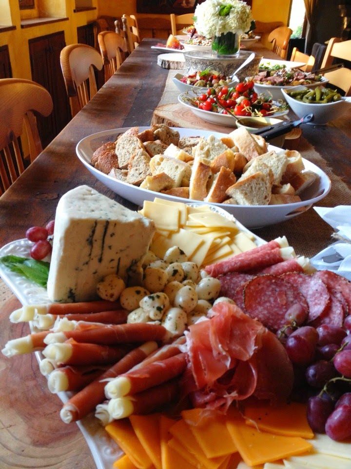 The Hidden Table - photo 3