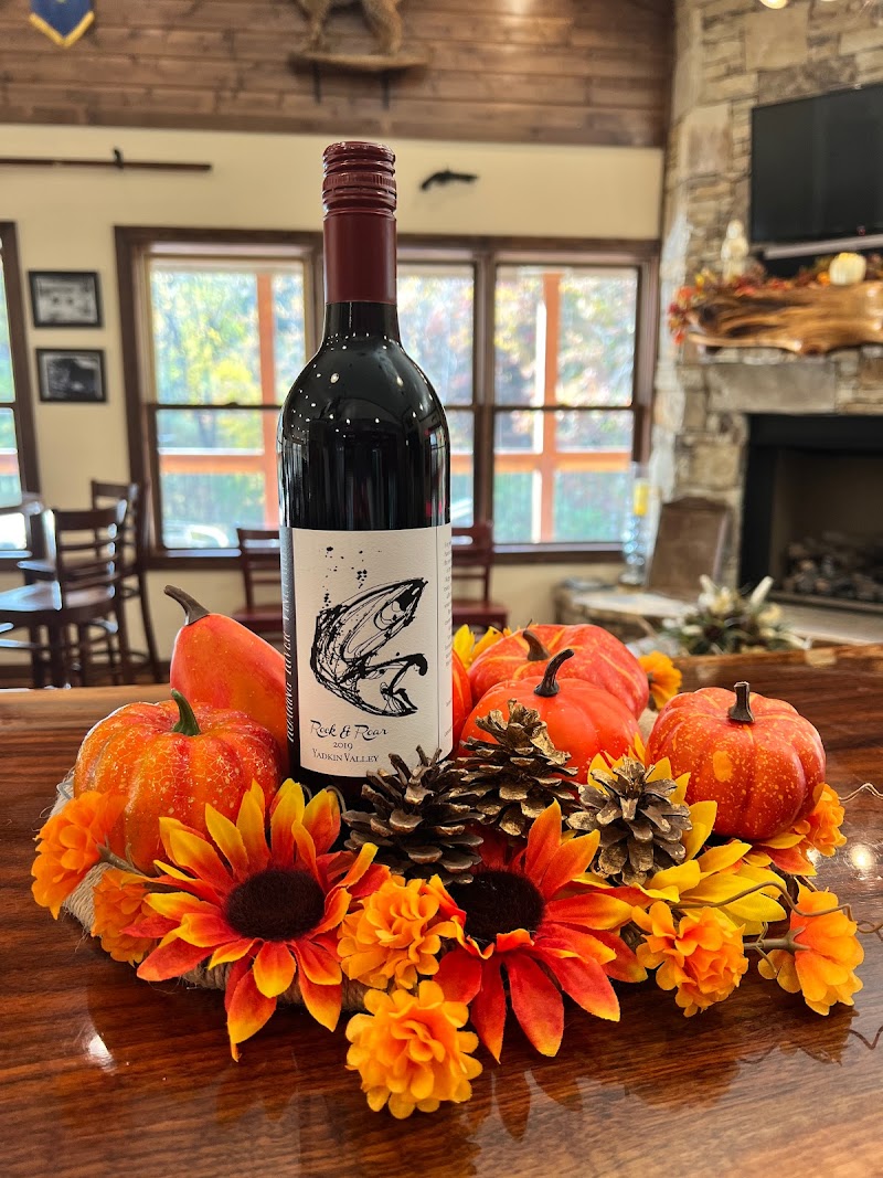 Roaring River Vineyards - photo 3