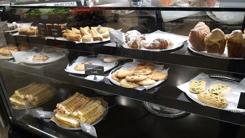 Green Vine Market - photo 2