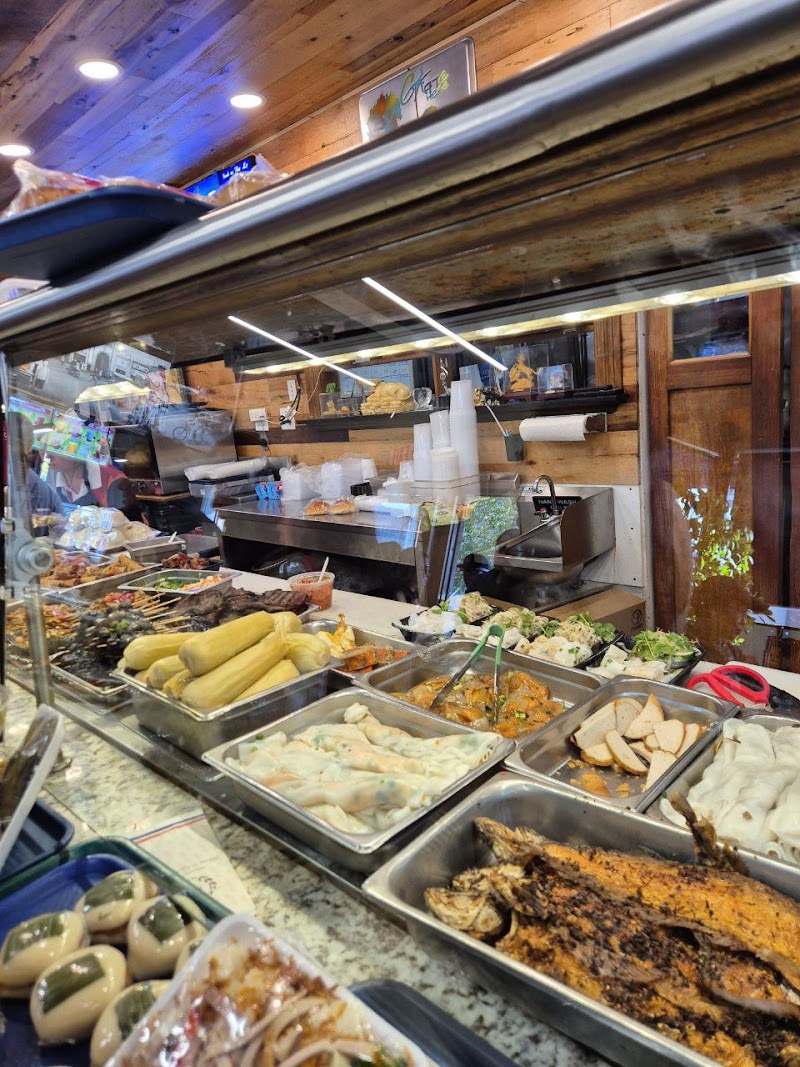 Bánh Mì Ba Lẹ & Bakery - photo 3