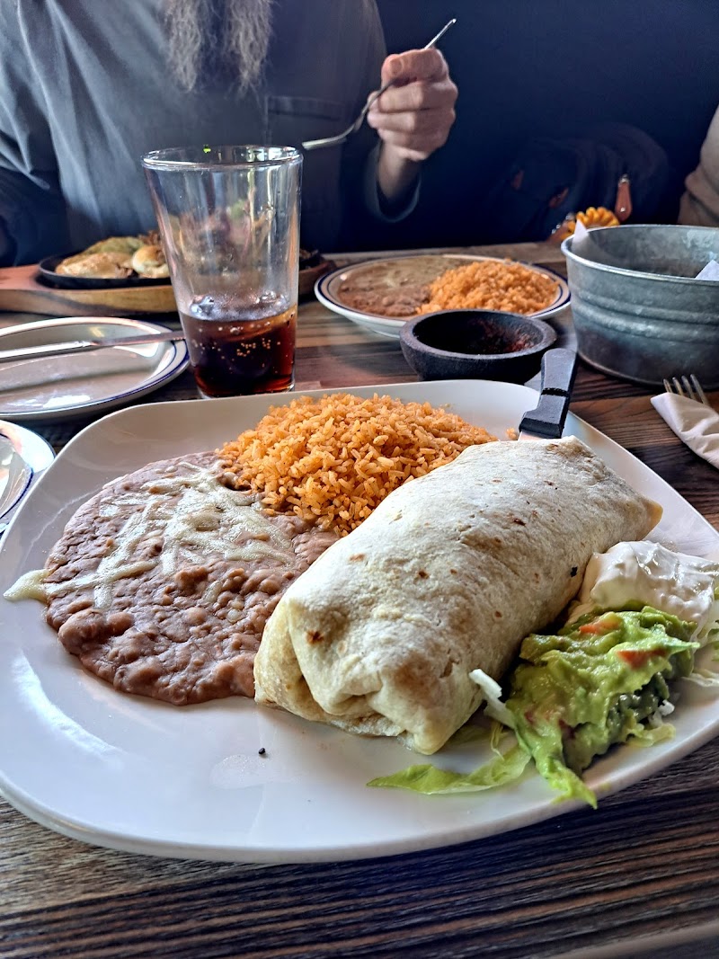Los Arcos Mexican Restaurant - photo 4