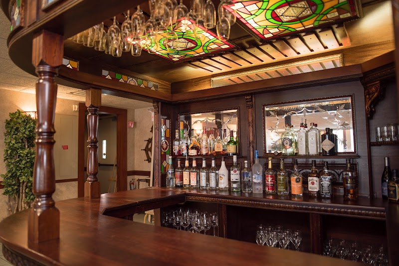 Warfield's Restaurant, Lounge & Bakery - photo 5