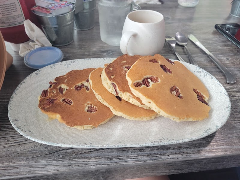 The Parker House Restaurant, Cottages, and Motel - Catering in Presque Isle, Michigan