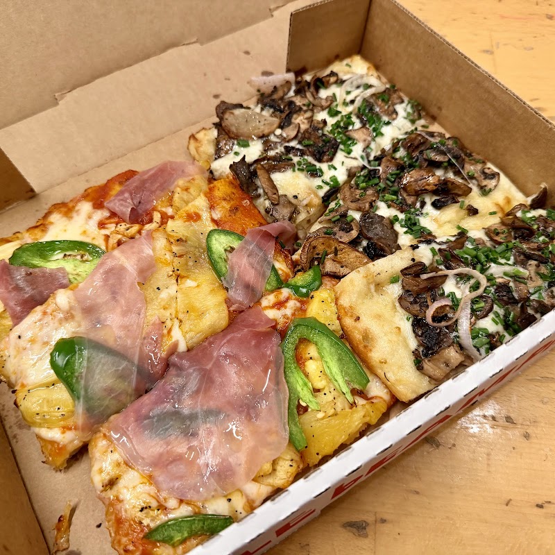 Triple Beam Pizza - photo 4