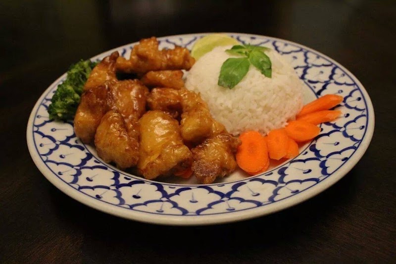 Pim's Thai Catering and Take Out - photo 4