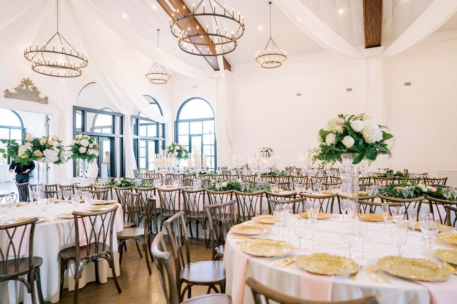 Cue The Champagne Event Planning and Design - Catering in Chattanooga, Tennessee