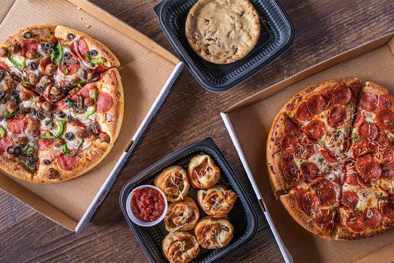 Old Chicago Pizza + Taproom - photo 2