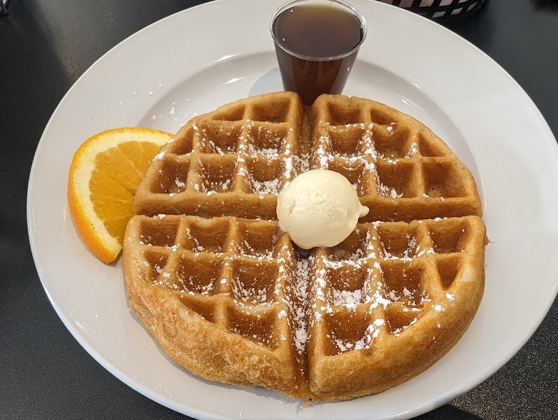 Cole's Bakery & Cafe - photo 3