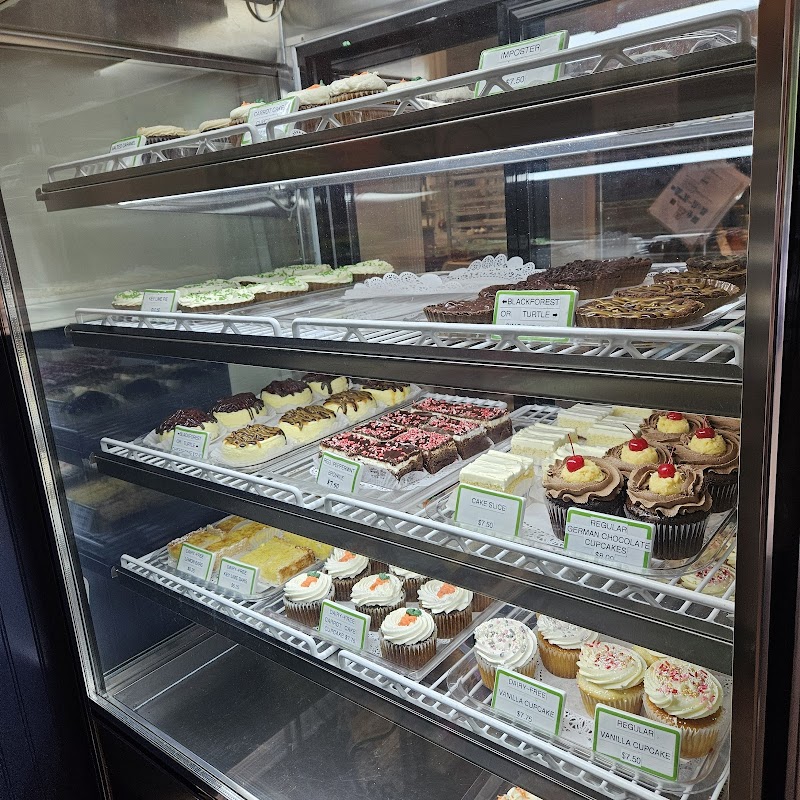 Cole's Bakery & Cafe - photo 2