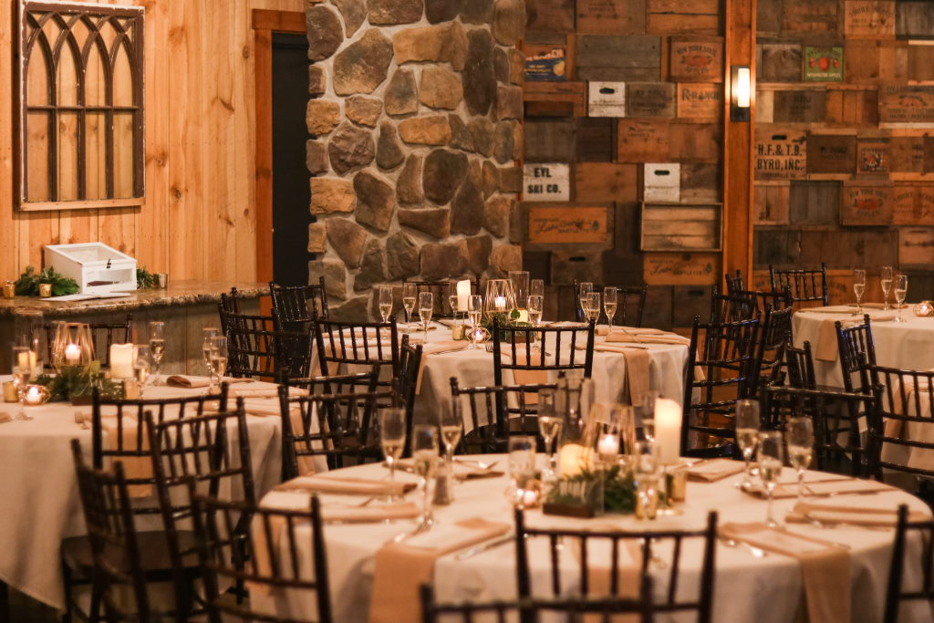 The Apple Orchard Lodge - Catering in Vernon, New York