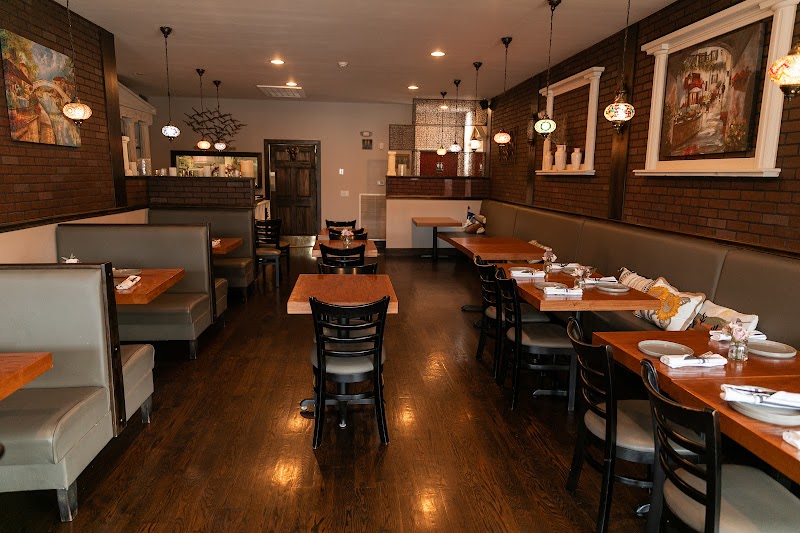 Kismet Mediterranean Grill - photo 2