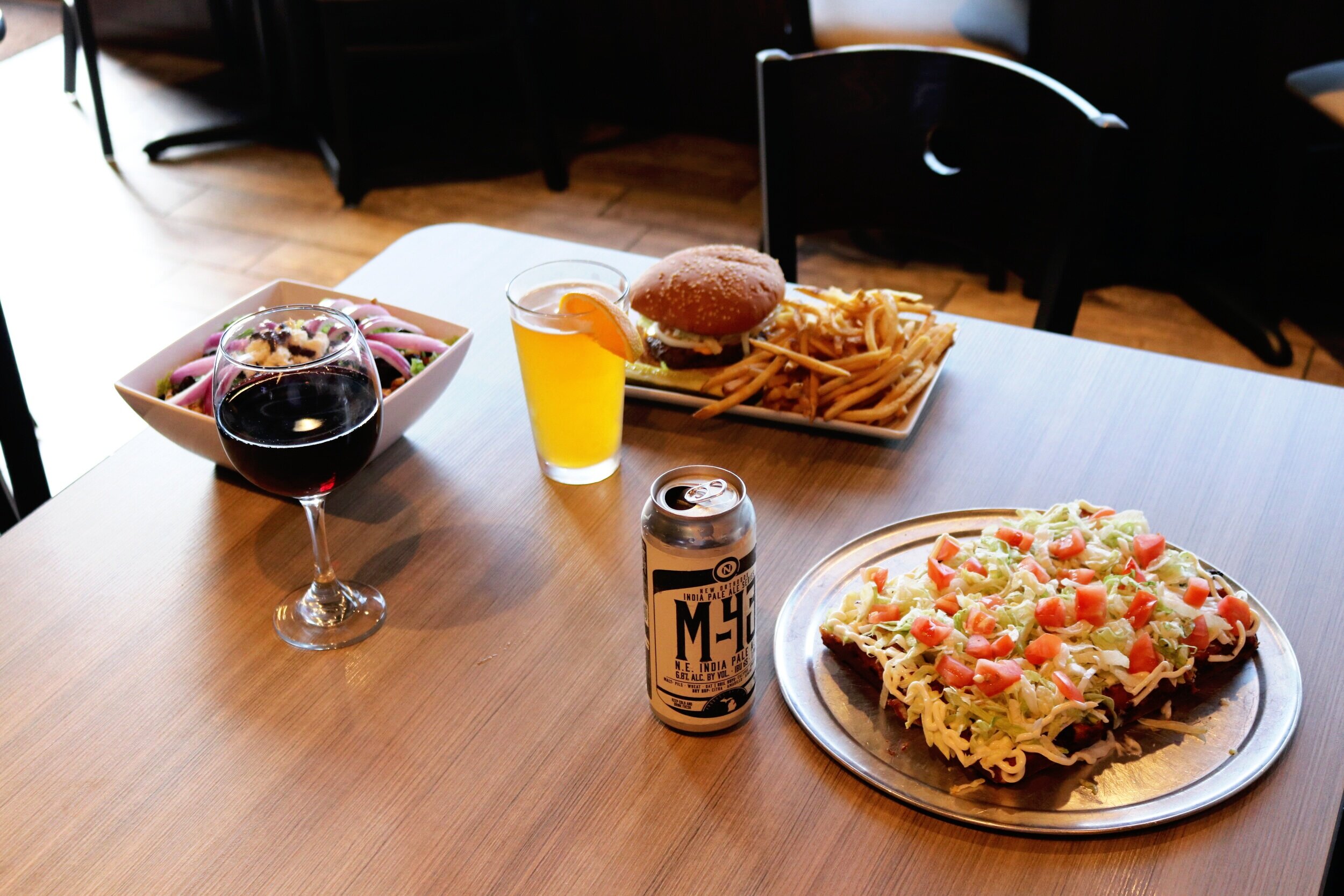 Jonna's Bar & Grill - photo 2