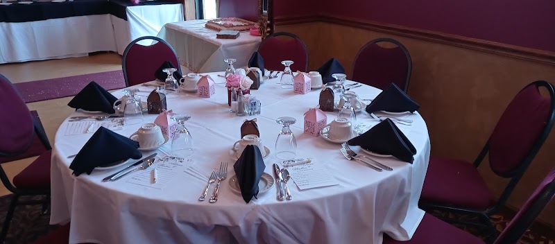 DeLeos Catering - photo 2