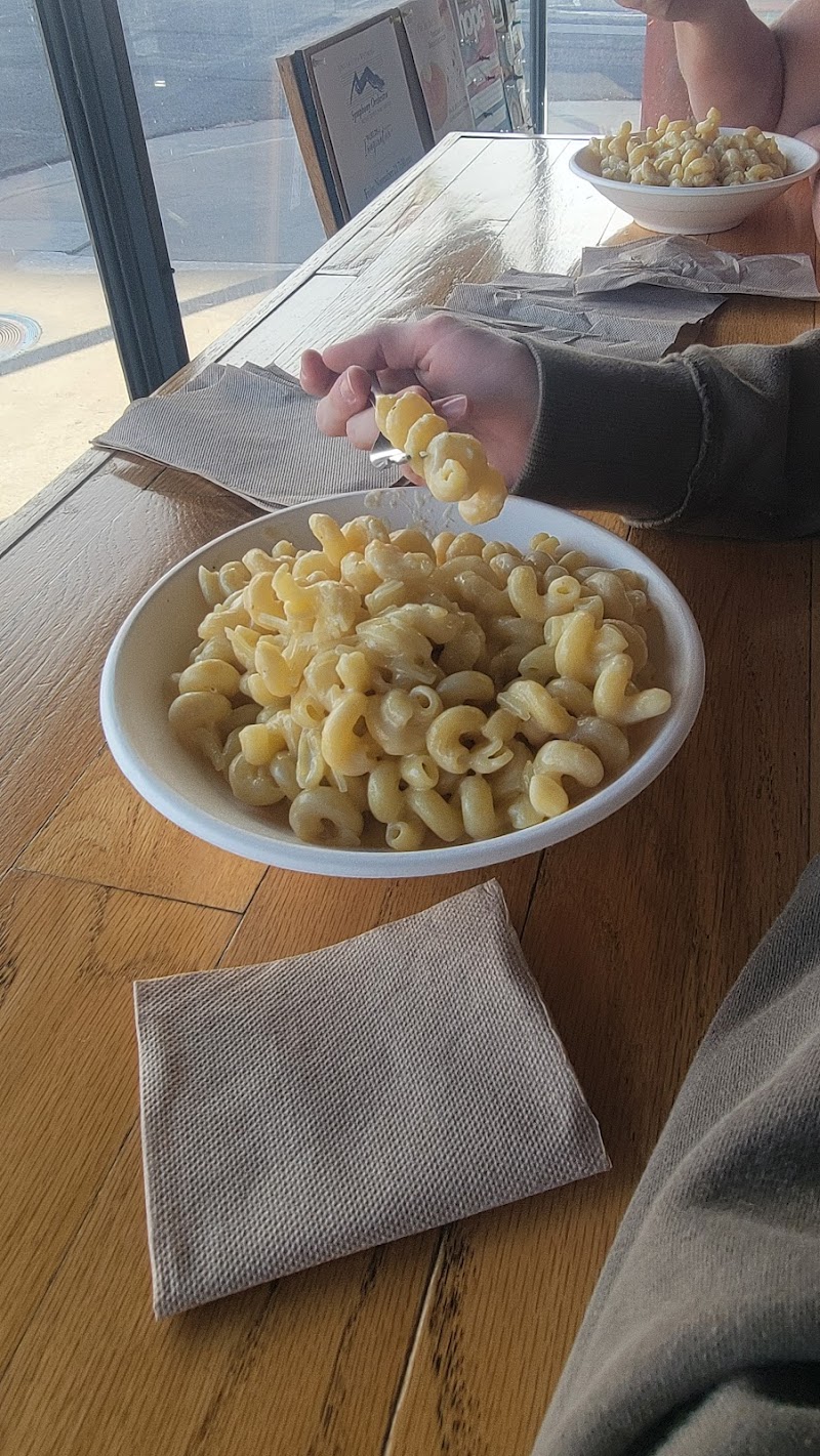2nd Street Deli - photo 4