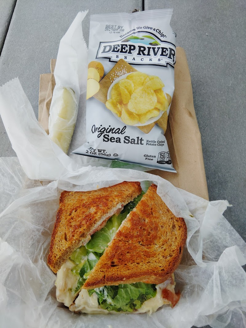 2nd Street Deli - photo 5