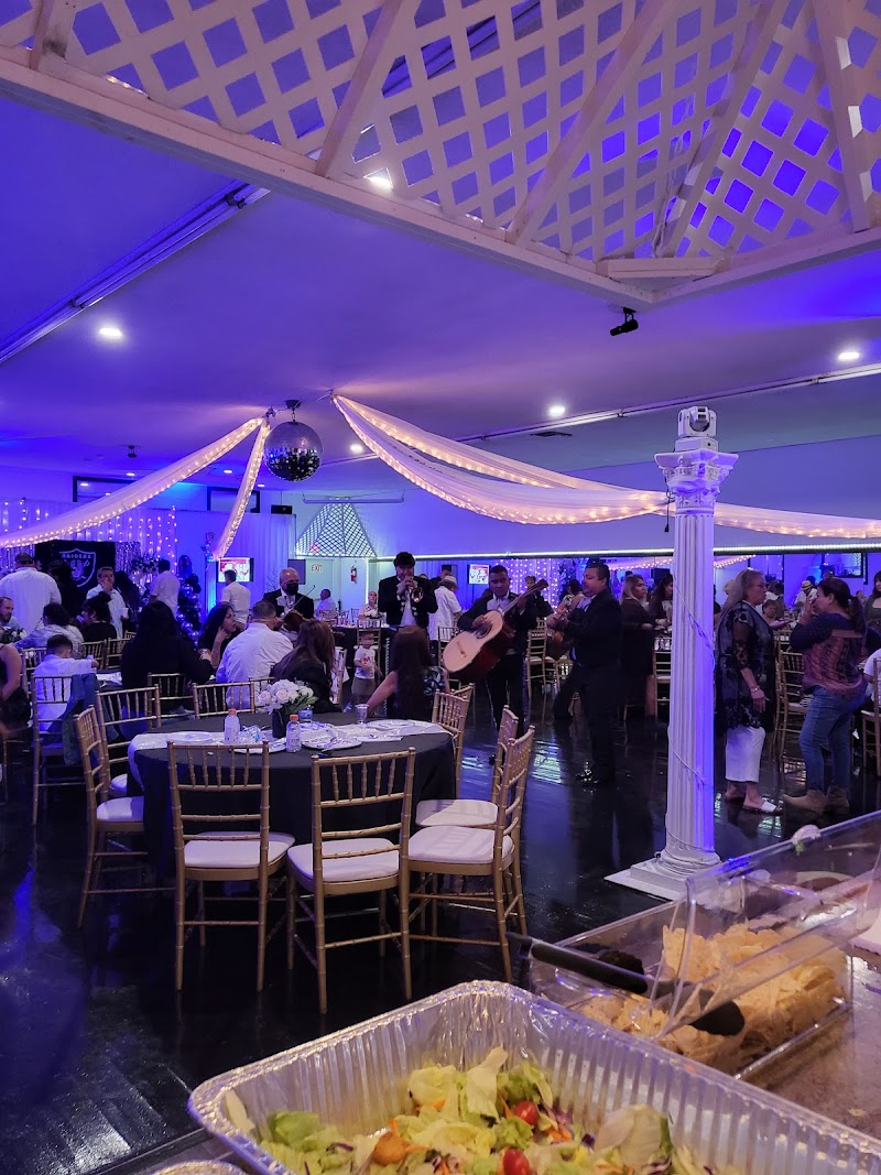 Smart's Banquet Hall - photo 5