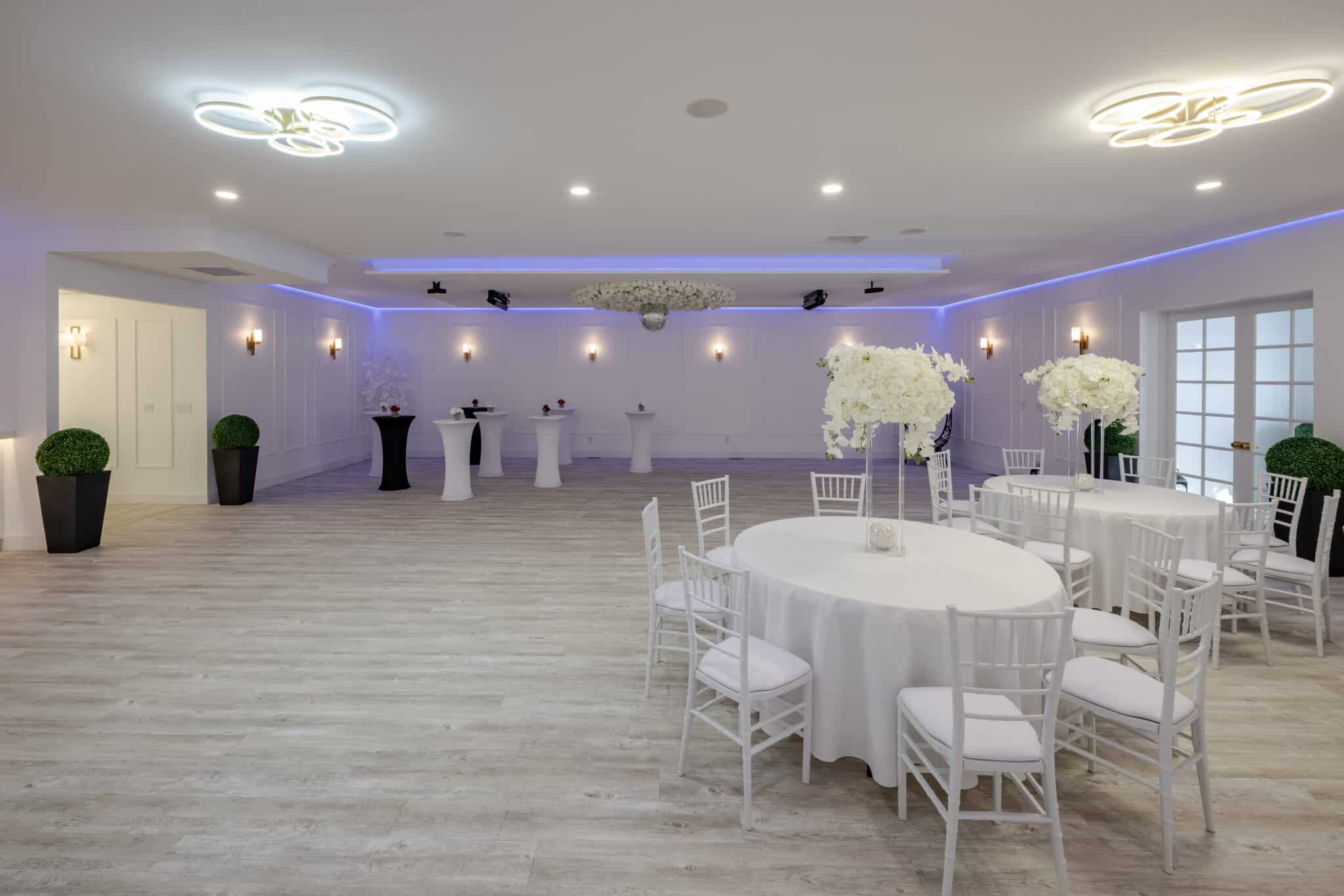 Casa Bianca Wedding Chapel and Reception Hall - Catering in Flushing, Michigan
