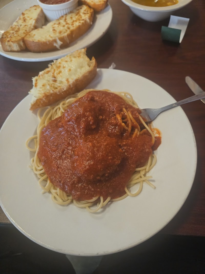 Giovanni's Main Street Kitchen - photo 5