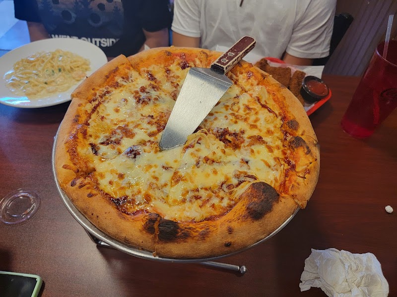 Giovanni's Main Street Kitchen - photo 4