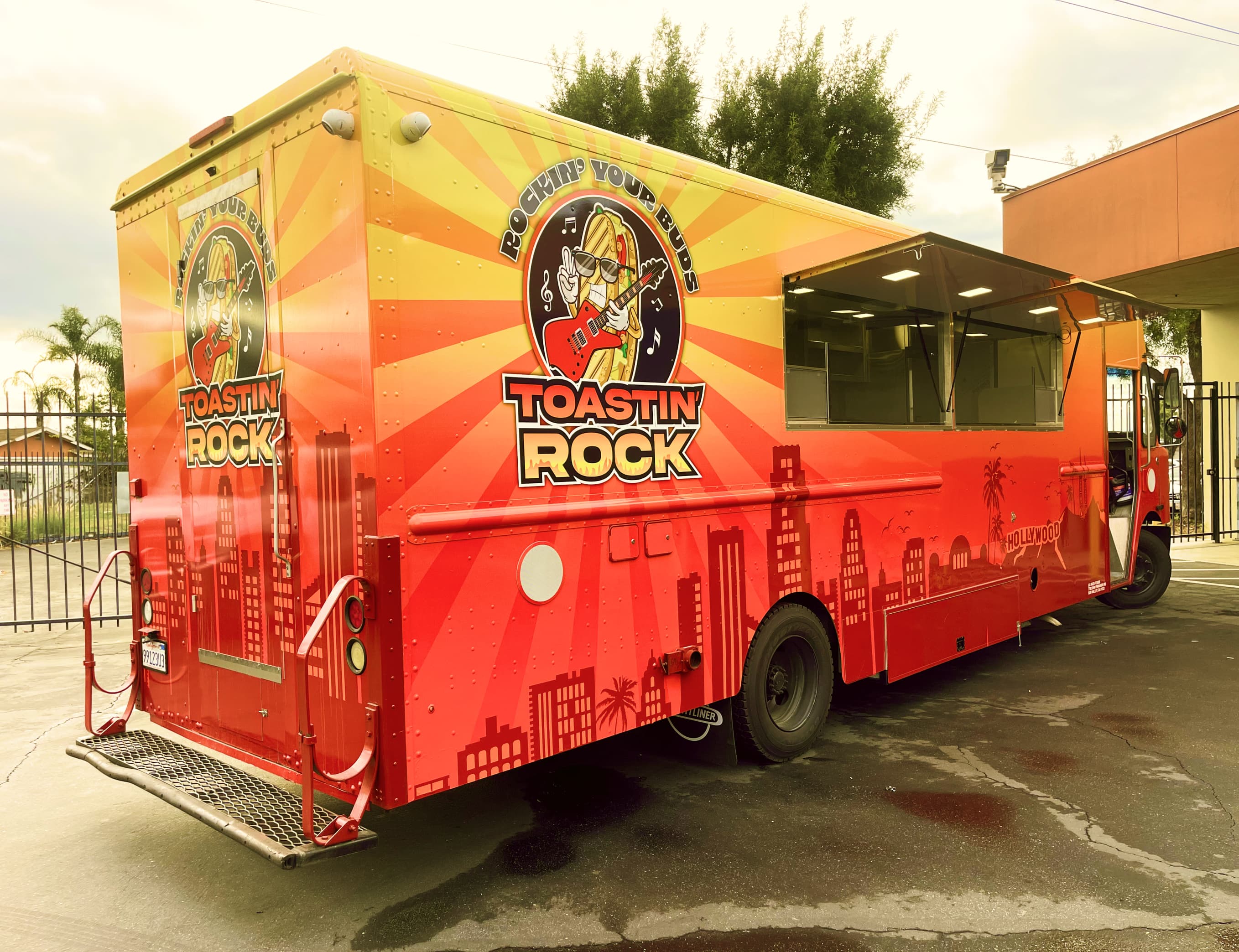 Toastin' Rock - Catering in Valley Village, California