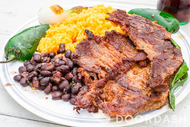 Dinora's catering - photo 3
