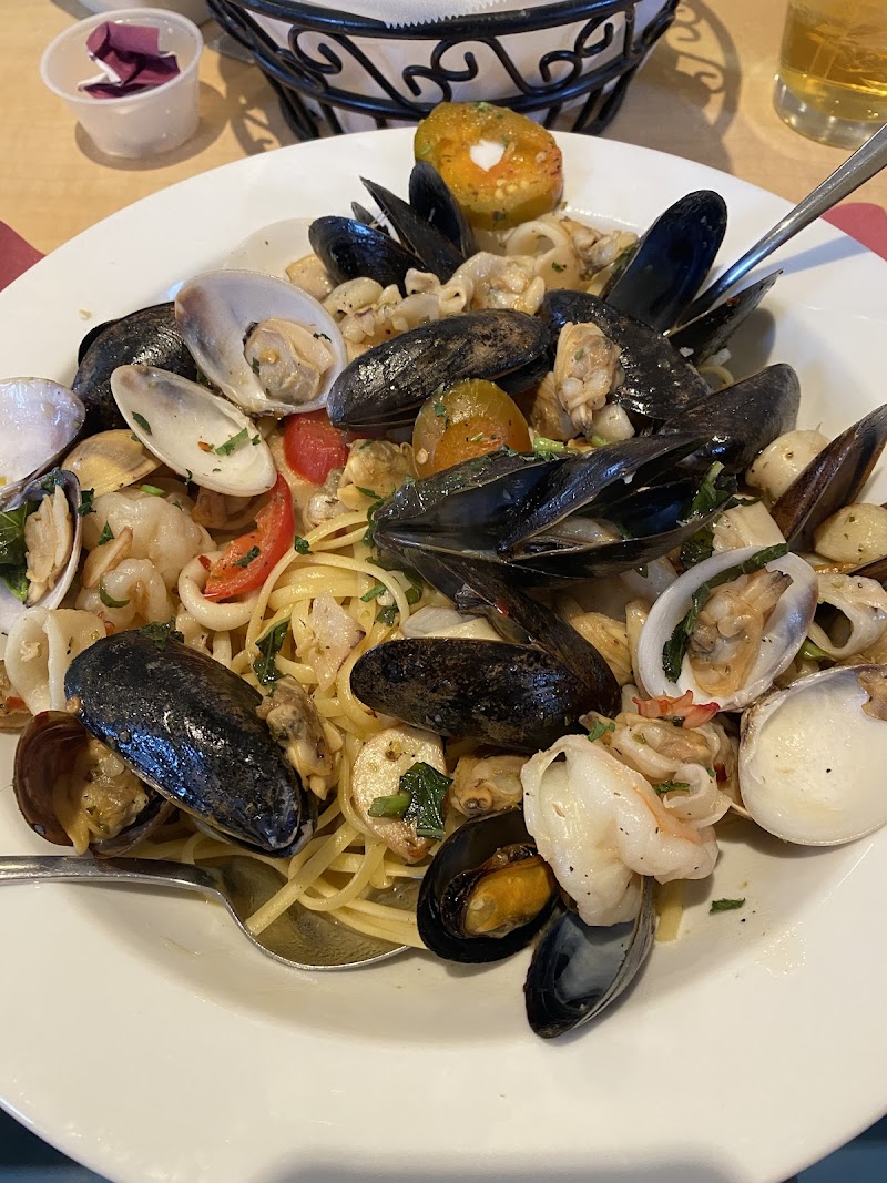 Gino's of Lindenhurst Pizzeria & Restaurant - photo 3
