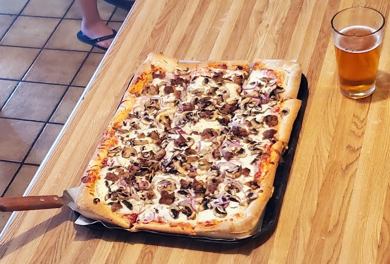 Perry's Pizza & Italian Restaurant - photo 5