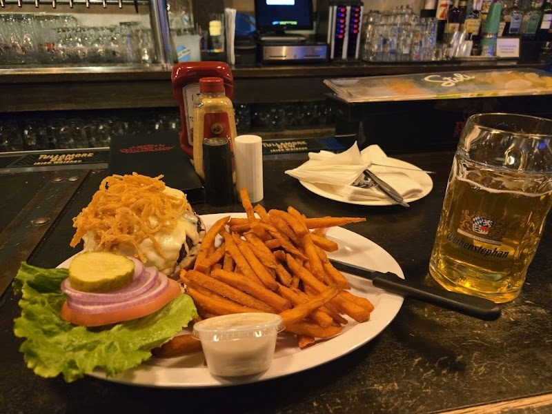 Redd's Biergarten - Catering in Newark, New Jersey